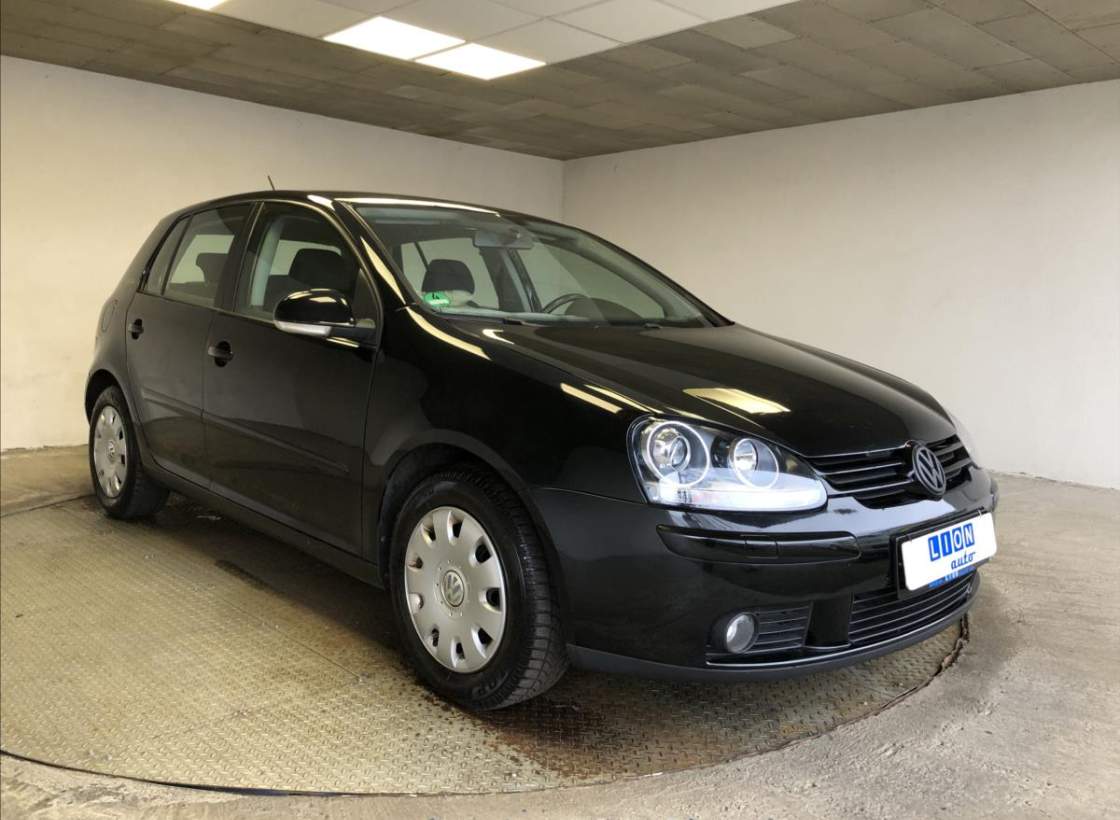 Volkswagen - Golf