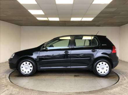 Volkswagen - Golf