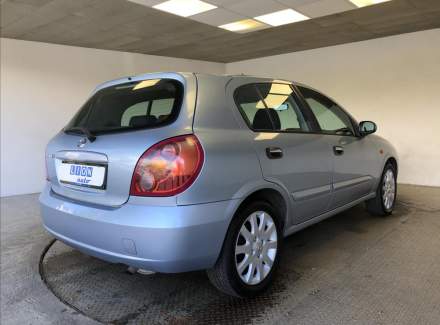 Nissan - Almera