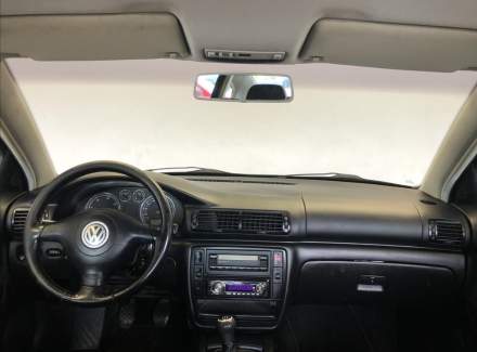 Volkswagen - Passat