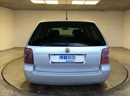 Volkswagen - Passat