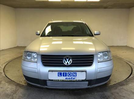 Volkswagen - Passat