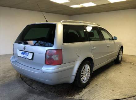 Volkswagen - Passat