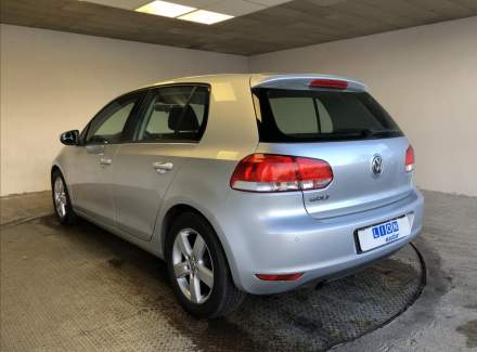 Volkswagen - Golf