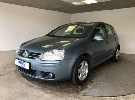 Volkswagen - Golf