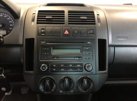 Volkswagen - Polo