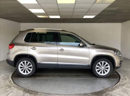 Volkswagen - Tiguan