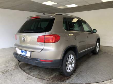 Volkswagen - Tiguan