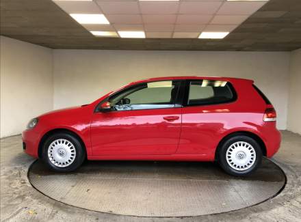 Volkswagen - Golf