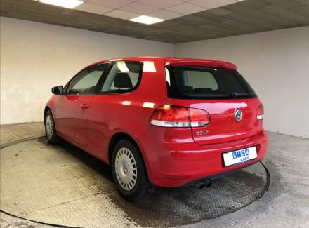 Volkswagen - Golf