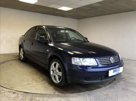 Volkswagen - Passat