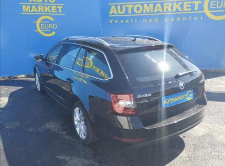 Škoda - Octavia