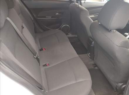 Chevrolet - Cruze