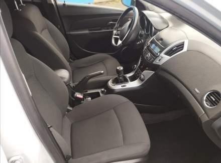 Chevrolet - Cruze