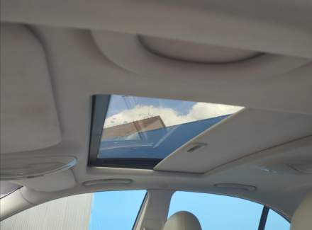 Mercedes-Benz - E-class