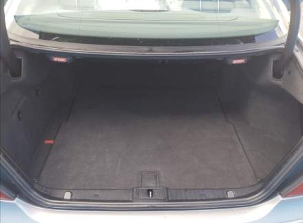 Mercedes-Benz - E-class