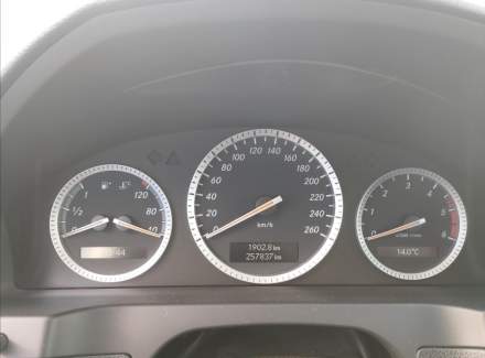 Mercedes-Benz - C-class