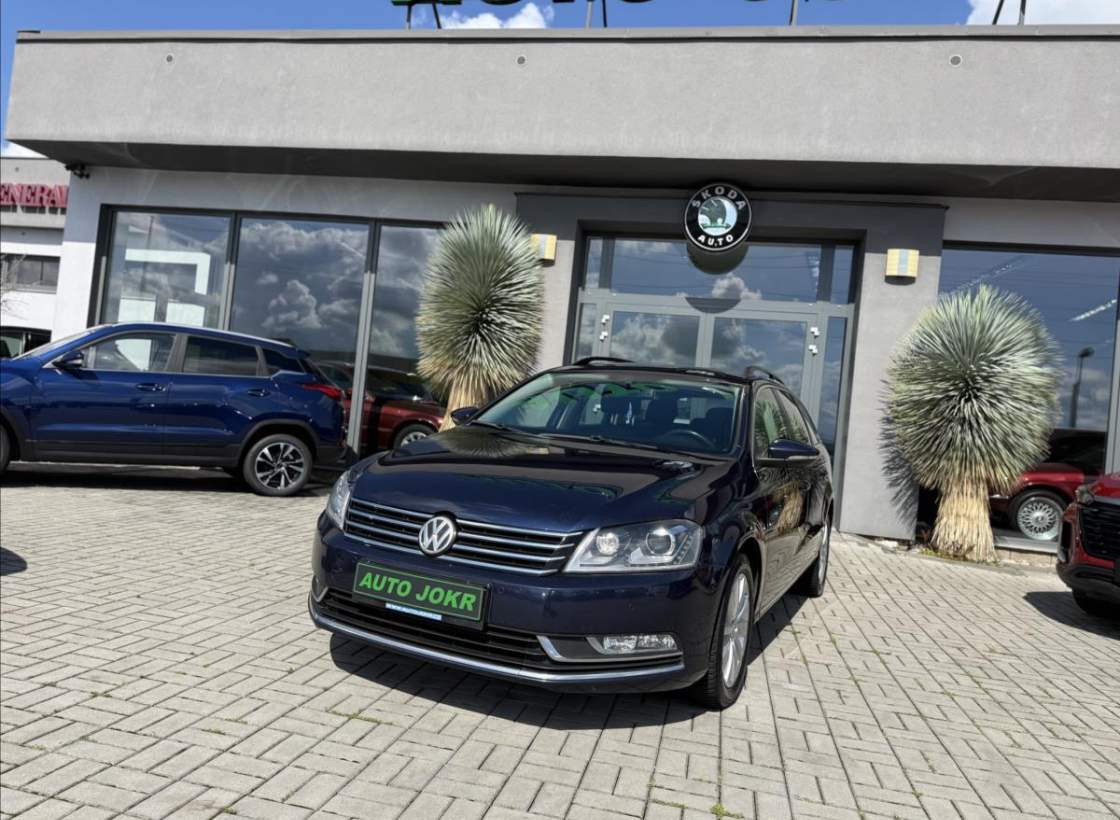 Volkswagen - Passat