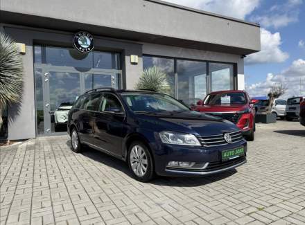Volkswagen - Passat