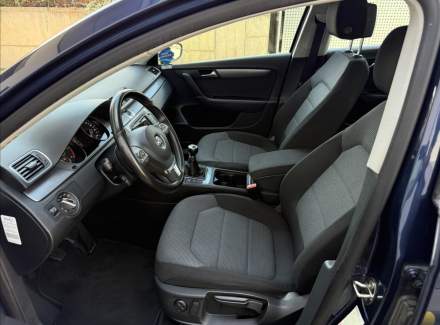 Volkswagen - Passat