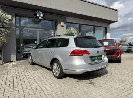 Volkswagen - Passat