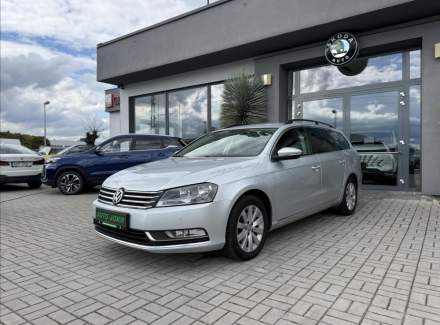 Volkswagen - Passat