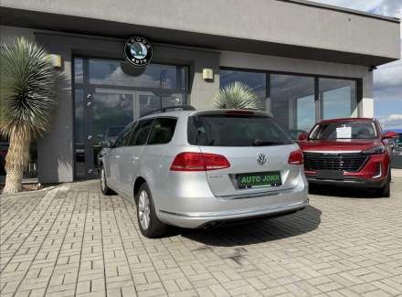 Volkswagen - Passat