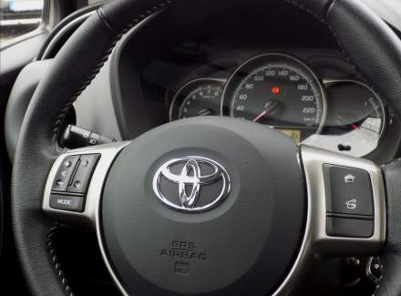 Toyota - Yaris