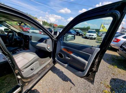 Jeep - Grand Cherokee