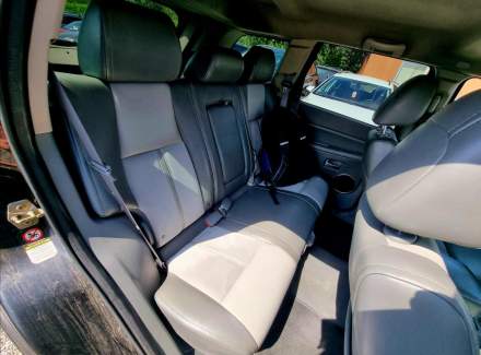 Jeep - Grand Cherokee