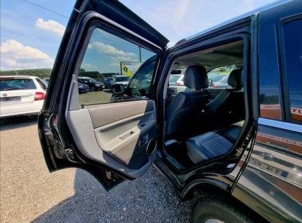 Jeep - Grand Cherokee