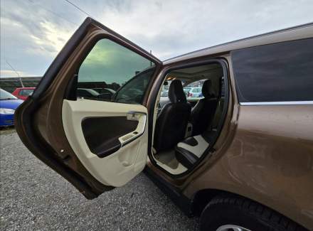 Volvo - XC60