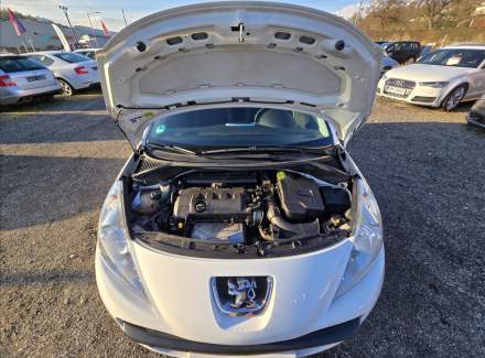 Peugeot - 207