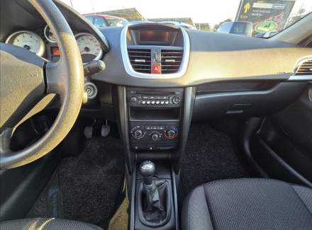 Peugeot - 207