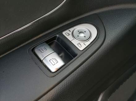 Mercedes-Benz - Vito