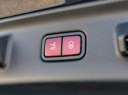 Mercedes-Benz - S-class