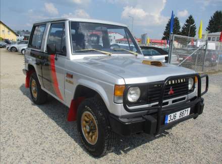 Mitsubishi - Pajero