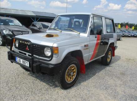 Mitsubishi - Pajero