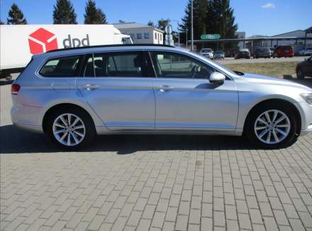 Volkswagen - Passat