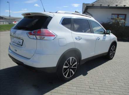 Nissan - X-Trail
