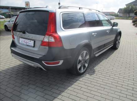 Volvo - XC70