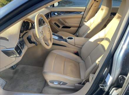 Porsche - Panamera