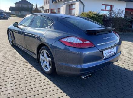 Porsche - Panamera