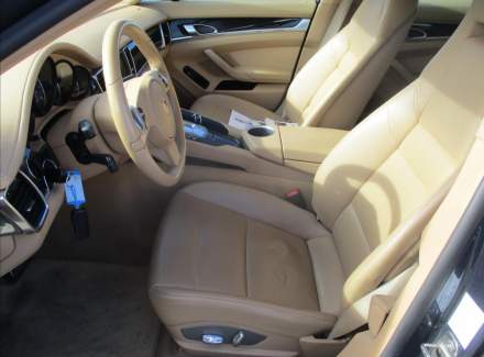 Porsche - Panamera