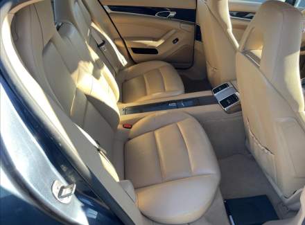 Porsche - Panamera