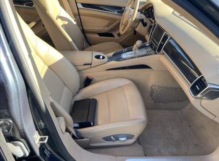 Porsche - Panamera