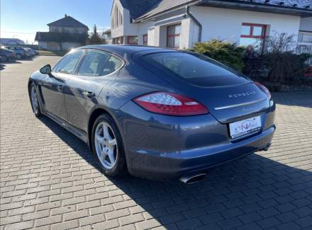 Porsche - Panamera