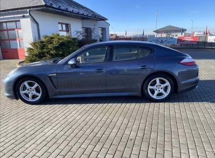 Porsche - Panamera