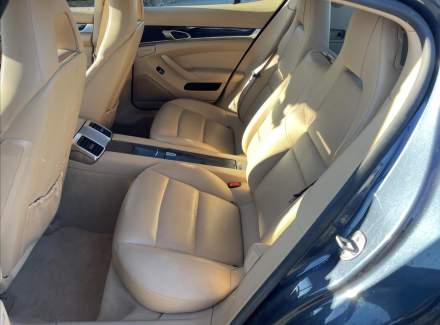 Porsche - Panamera