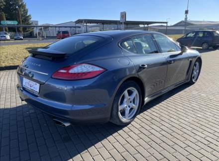 Porsche - Panamera